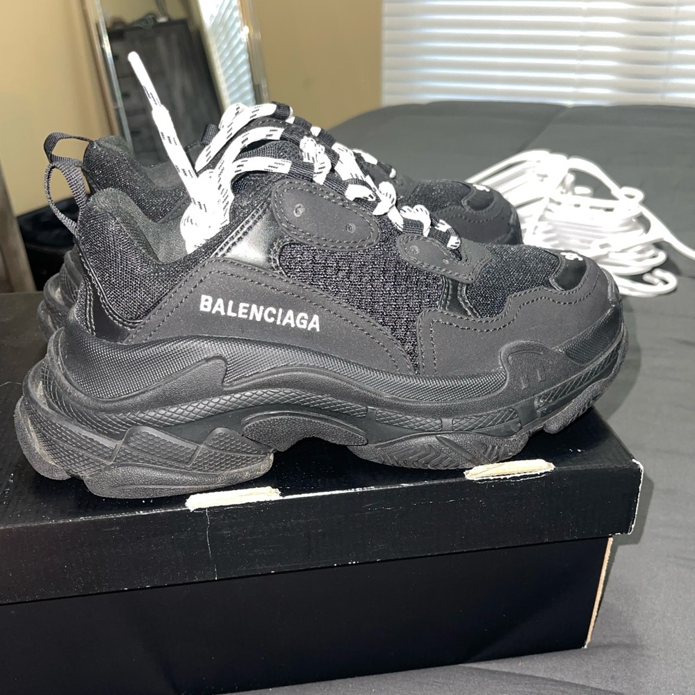 Womens Balenciaga Sneakers 38